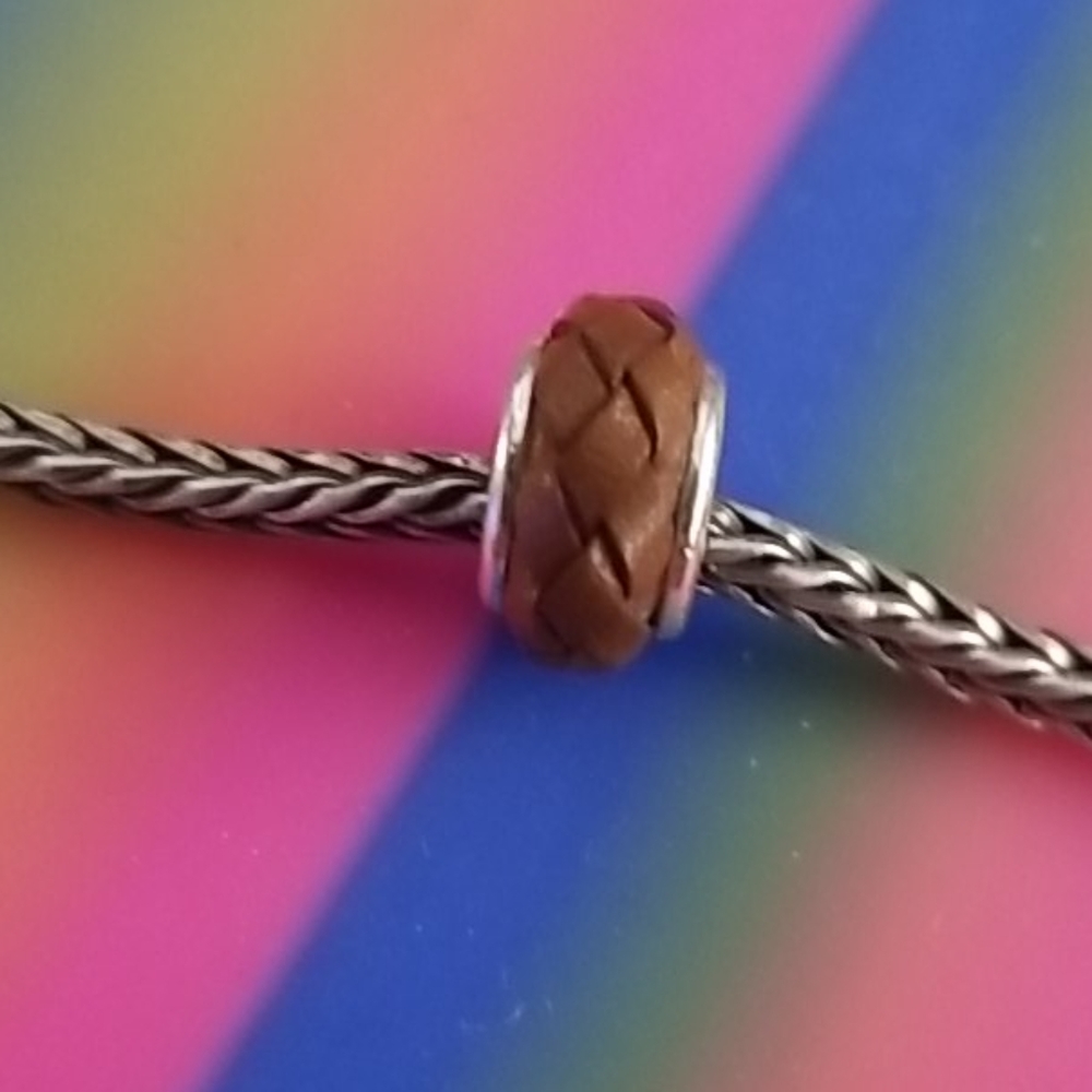 Braided leather bead